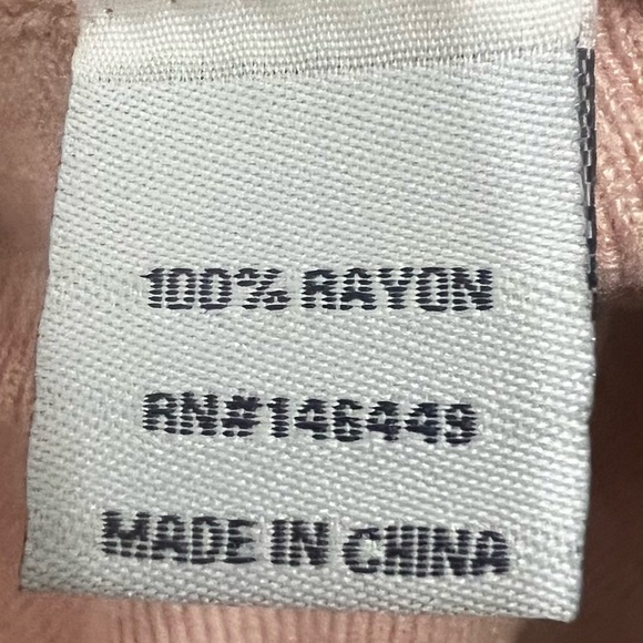 Women's Pink M Long Sleeve Sweater Girls Unite Bimbo Casual Lightweight Feminine - Picture 5 of 7